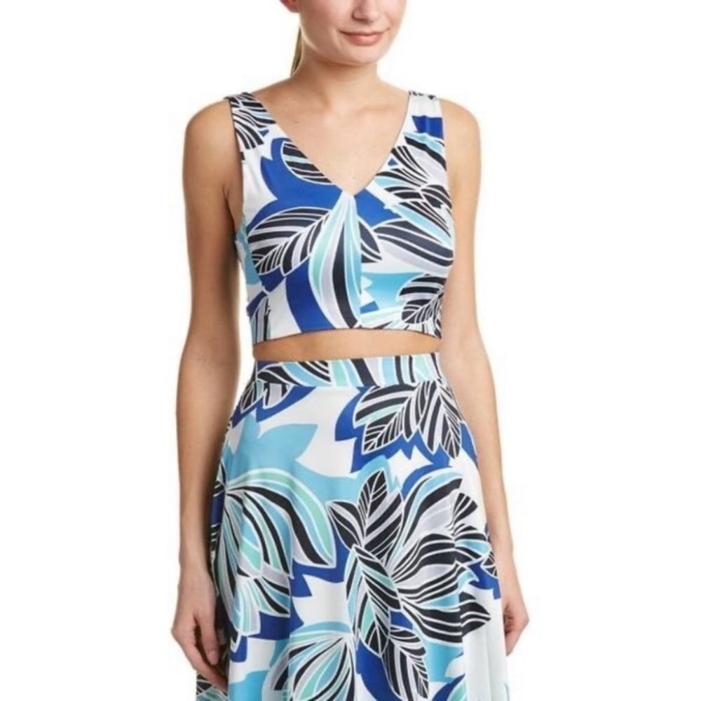 NWT Yumi Kim KnockOut Crop Top Blue V-Neck Retro Size Medium Minimal Mod New M